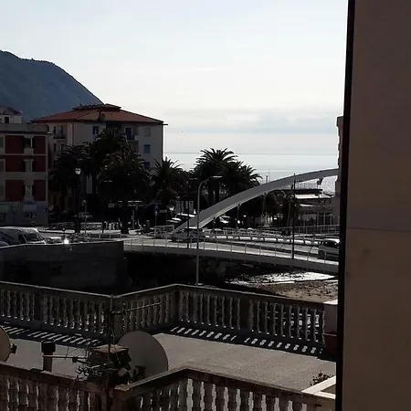 Riva Beach House Sestri Levante Buitenkant foto
